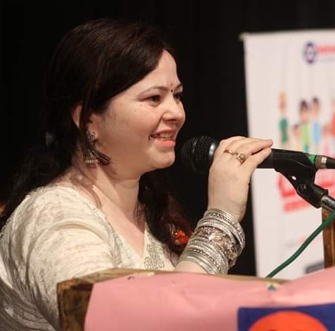 Director Ma'am hoisting national flag