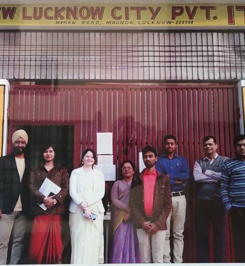 Group picture of pricipal with staff